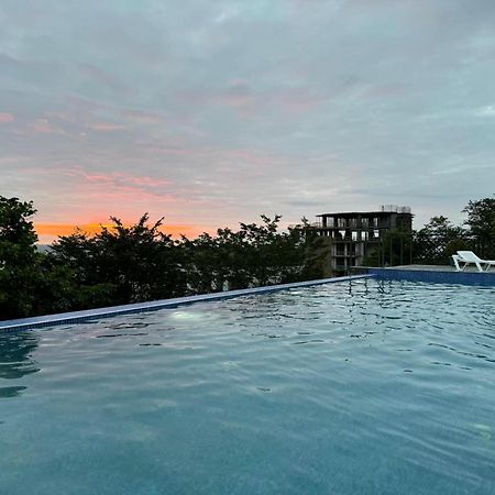 Hotel Biota Квариати Экстерьер фото